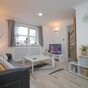  Holiday home Sealock Mews By Promise