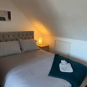  Apartment Studio Flat Bay